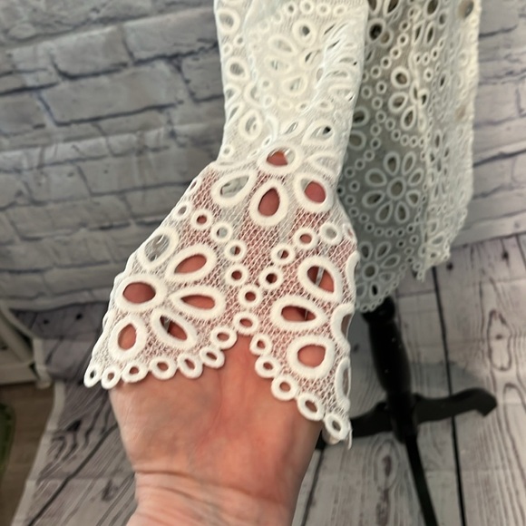 Berek Scalloped Lace Blazer White Embroidered Floral Size Small Summer - Picture 3 of 9